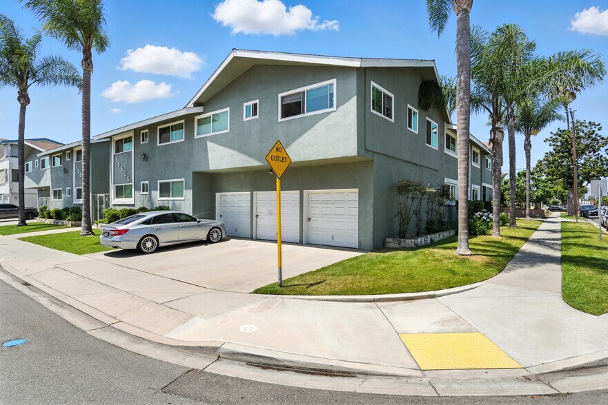 More Photos Of 15505 S Budlong Pl, Gardena Apartments For Sale