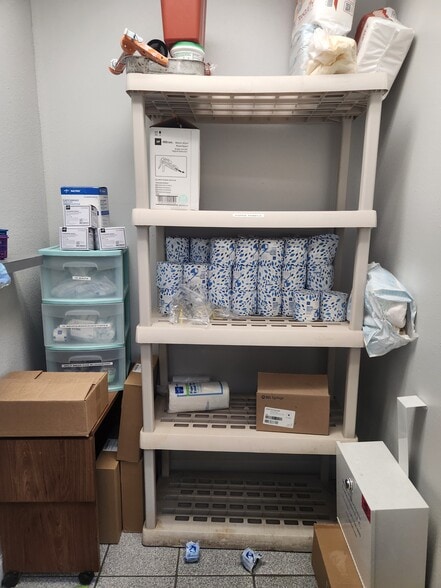More Photos Of 8751 N 30th St, Tampa Medical For Lease