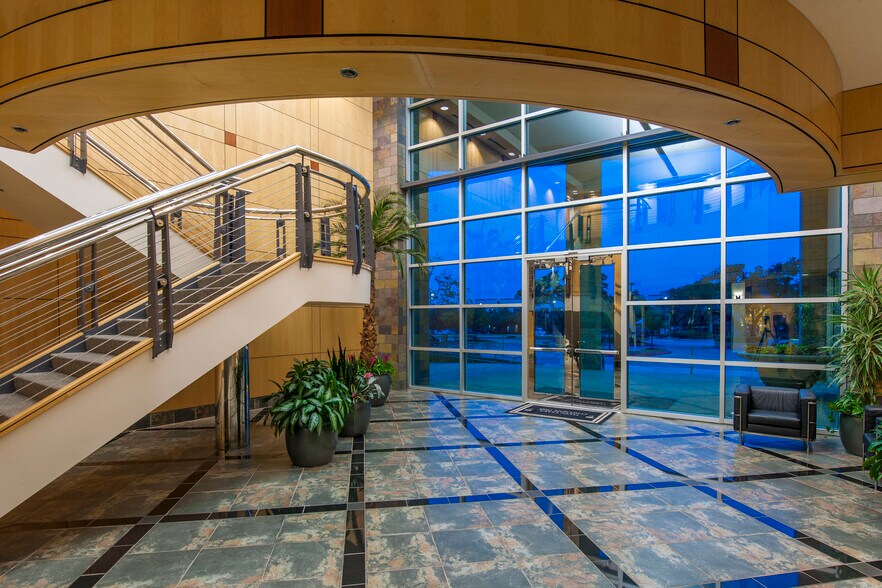 More Photos Of 211 N Loop 1604 E, San Antonio Unknown For Lease