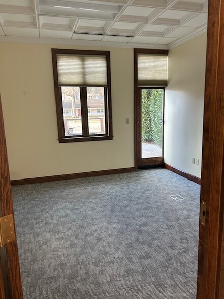 More Photos Of 125 N Lakeshore Dr, Lake Junaluska Office For Lease