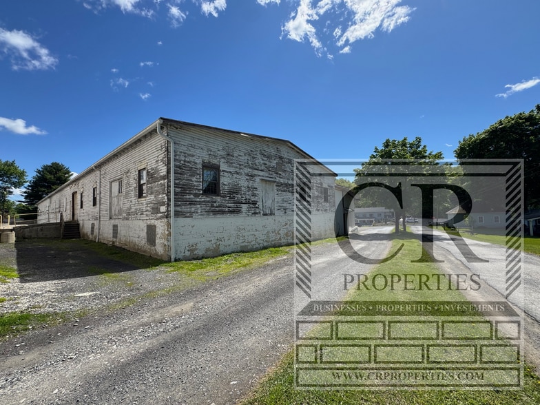 More Photos Of 155 Vineyard Ave, Highland Service For Sale