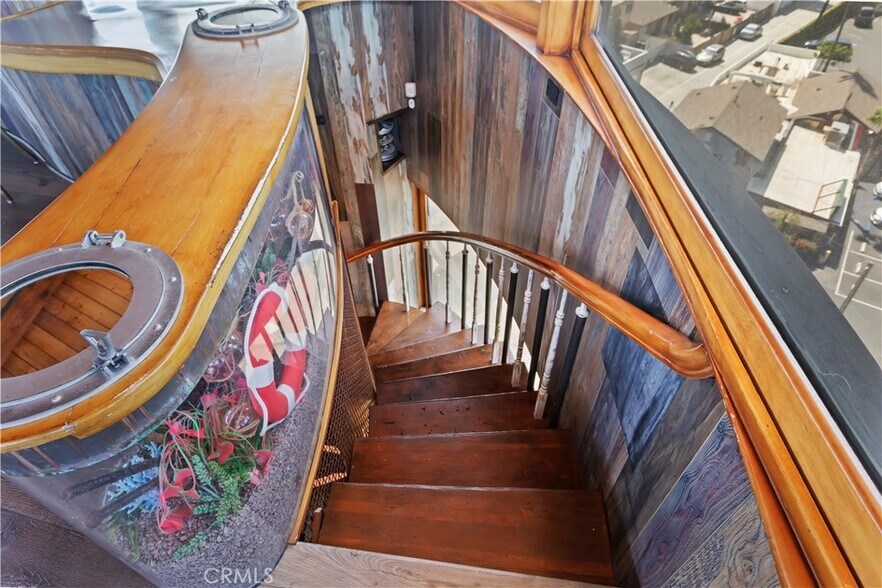 More Photos Of 1 Anderson St, Seal Beach Specialty For Sale