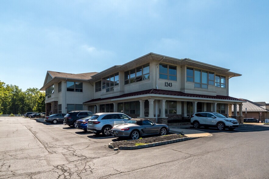 More Photos Of 1243 Easton Rd, Warrington Unknown For Lease