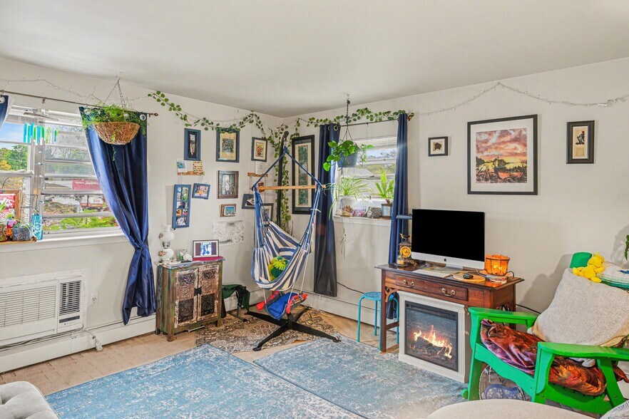 More Photos Of 107 Allison Rd, Oreland Office For Sale