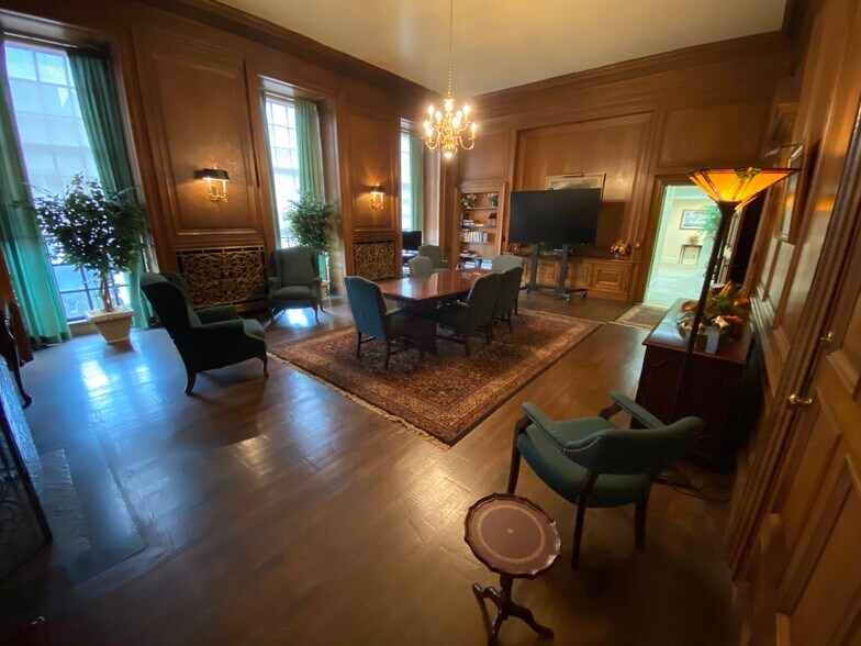 More Photos Of 311 Alexander St, Rochester Office For Lease