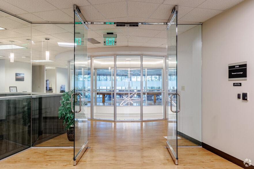 More Photos Of 6455 S Yosemite St, Greenwood Village Office For Lease