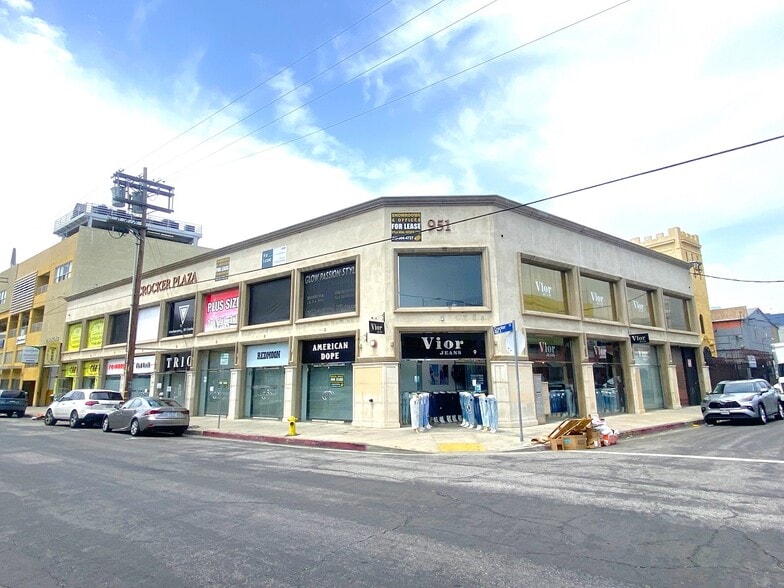 More Photos Of 951 Crocker St, Los Angeles Storefront Retail Office For Lease