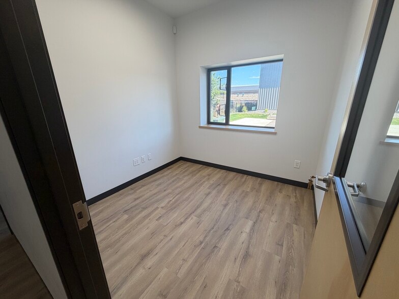 More Photos Of 3830 Olympic Ave, Spokane Warehouse For Lease