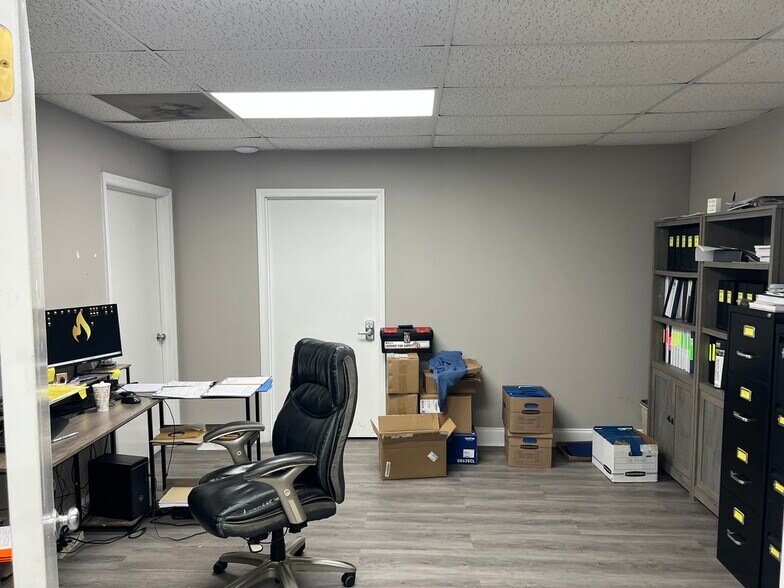 More Photos Of 808 Old Mill Rd, Ringgold Warehouse For Sale