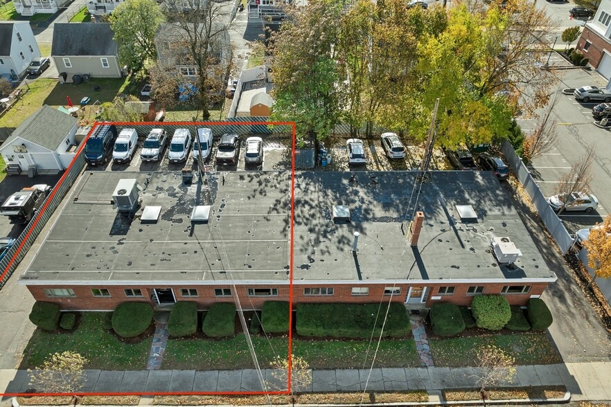 More Photos Of 36 W Water St, Wakefield Office For Sale