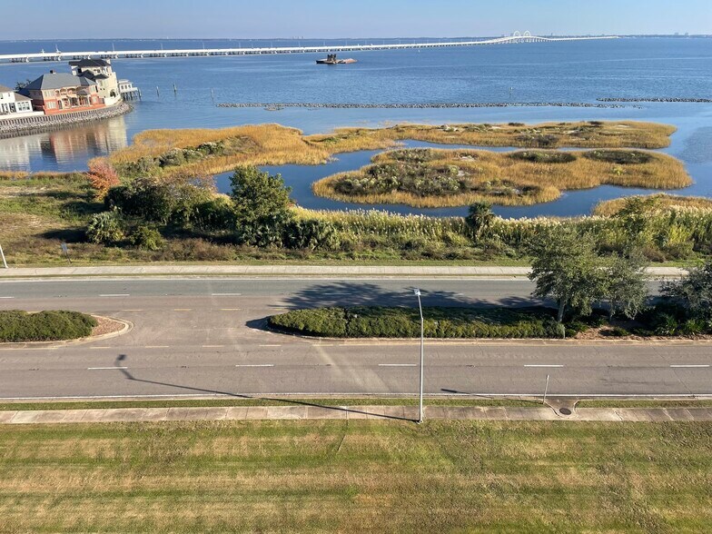 More Photos Of 1 Energy Pl, Pensacola Office For Sale