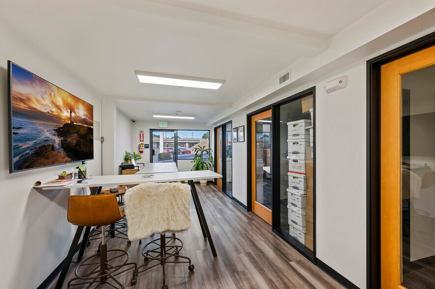 More Photos Of 1295 W Morena Blvd, San Diego Office For Lease