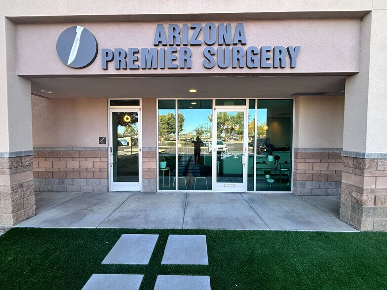 More Photos Of 575 W Chandler Blvd, Chandler Medical For Sale