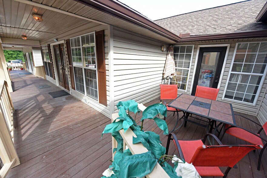 More Photos Of 3196 Highway 515 E, Blairsville Storefront For Lease