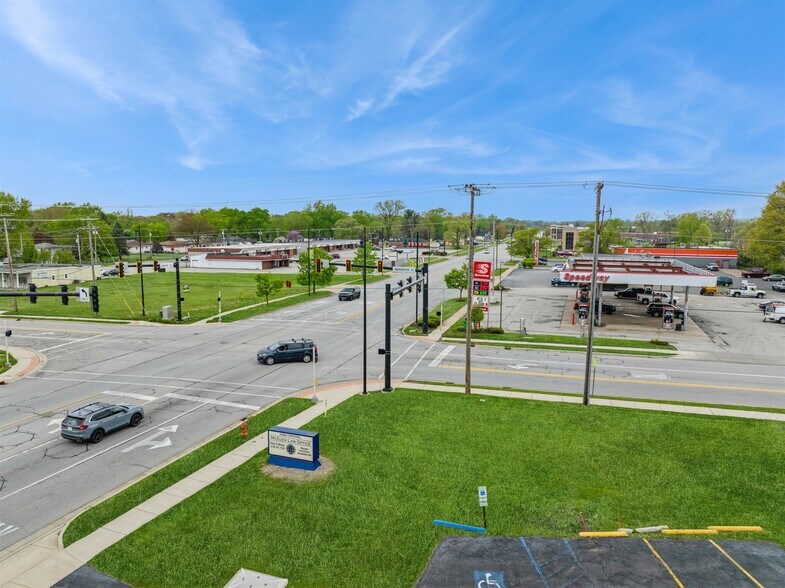 More Photos Of 6382 Central Ave, Portage Office For Sale