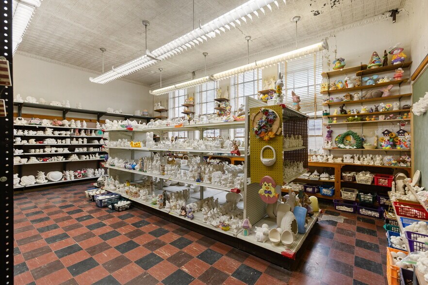 More Photos Of 1160 Chestnut St, Kulpmont Freestanding For Sale