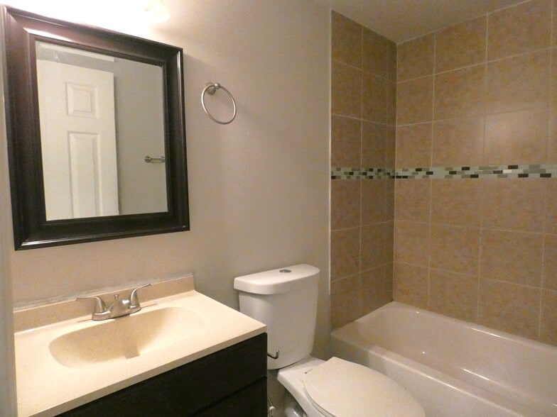 More Photos Of 423 N 40th St, Philadelphia Apartments For Sale