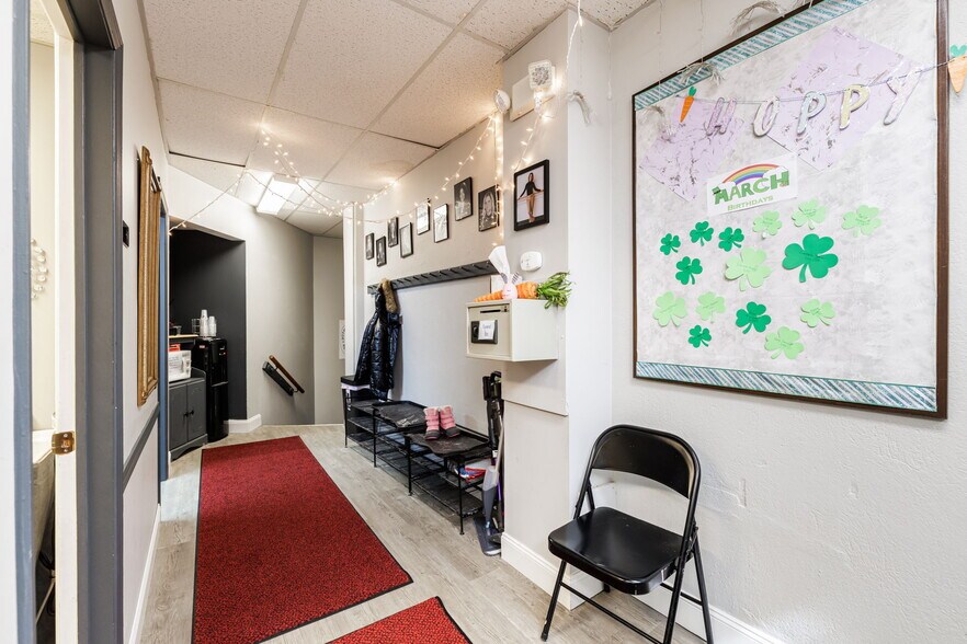 More Photos Of 67 Lyell Ave, Spencerport Office Residential For Lease