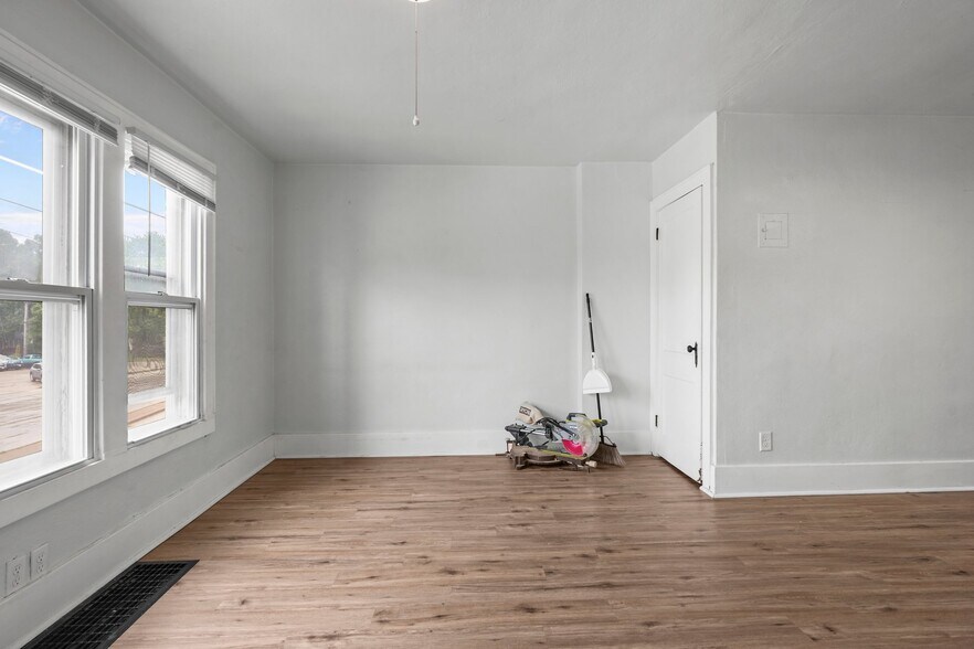 More Photos Of 516 S Park St, Madison Apartments For Sale