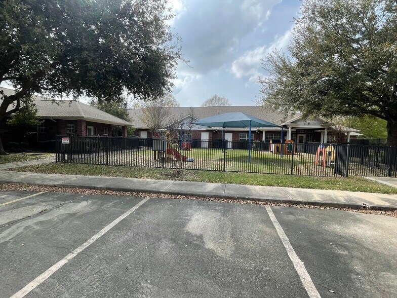 More Photos Of 16255 Longenbaugh Dr, Houston Daycare Center For Lease