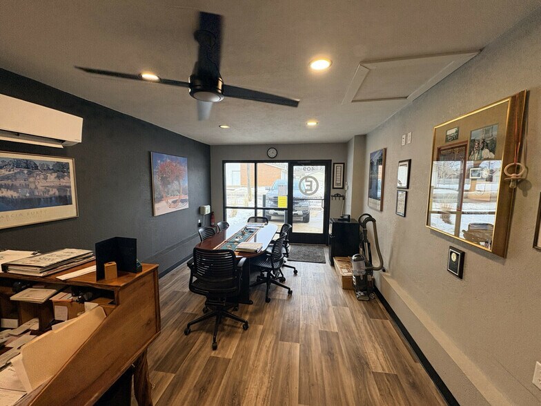 More Photos Of 409 E 41st St, Sioux Falls Office For Lease