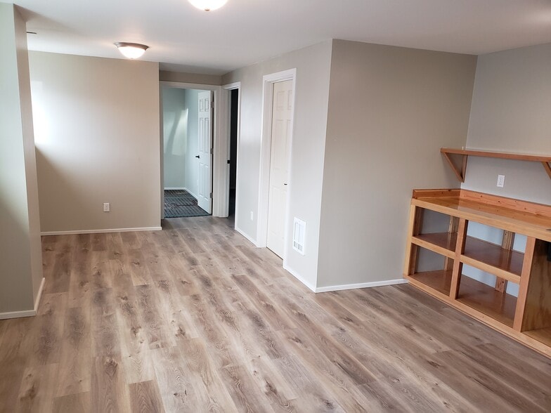 More Photos Of 6476 Kootenai St, Bonners Ferry Apartments For Sale