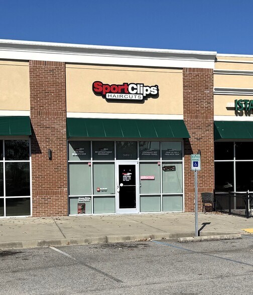 Primary Photo Of 4940 Centre Pointe Dr, Charleston Storefront For Lease