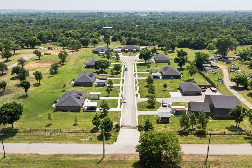 Primary Photo Of 11514-11529 Cottage Ln, Jones Apartments For Sale