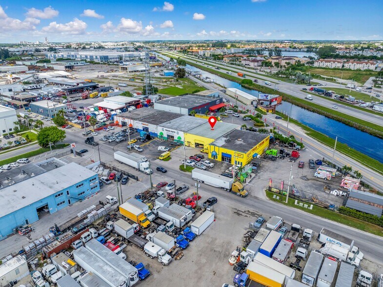More Photos Of 8125 NW 93rd St, Miami Warehouse For Sale
