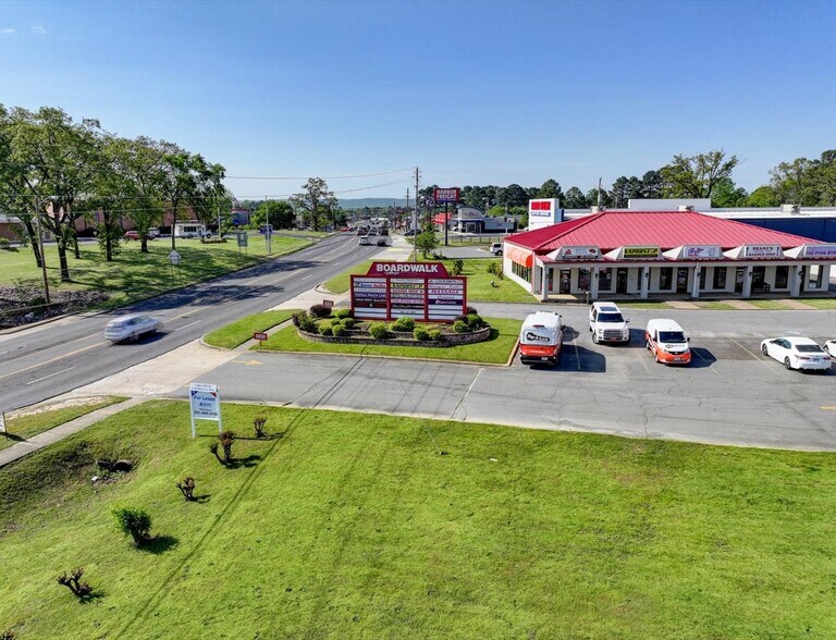 More Photos Of , Hot Springs General Retail For Sale