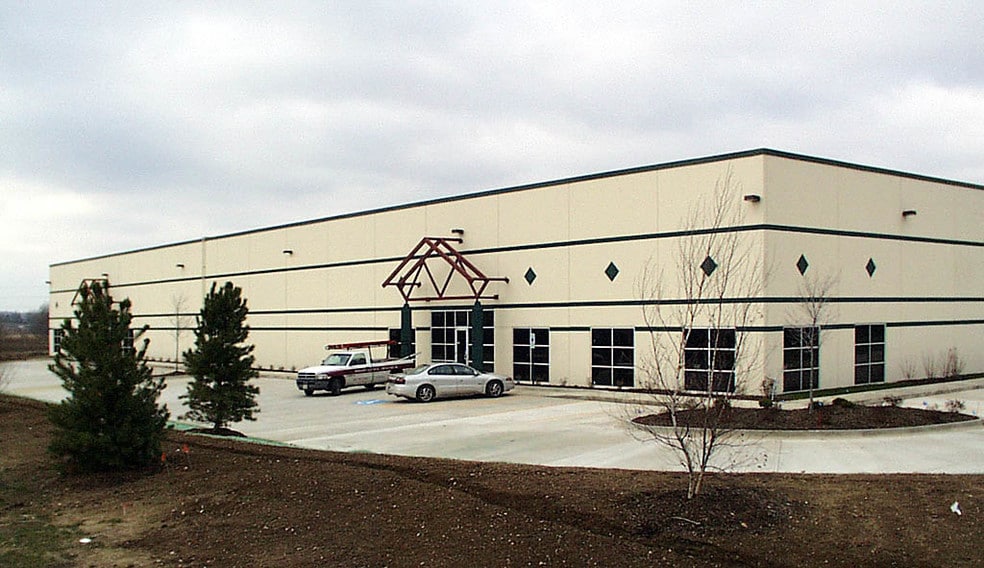 Primary Photo Of 5100 Prime Pky, Mchenry Warehouse For Lease