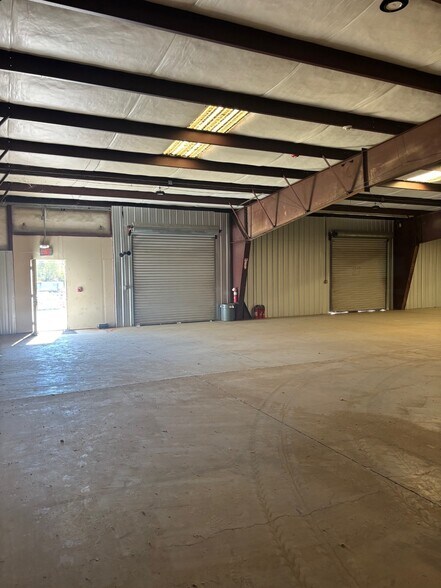 More Photos Of 110 Commercial Rd, Spartanburg Distribution For Lease