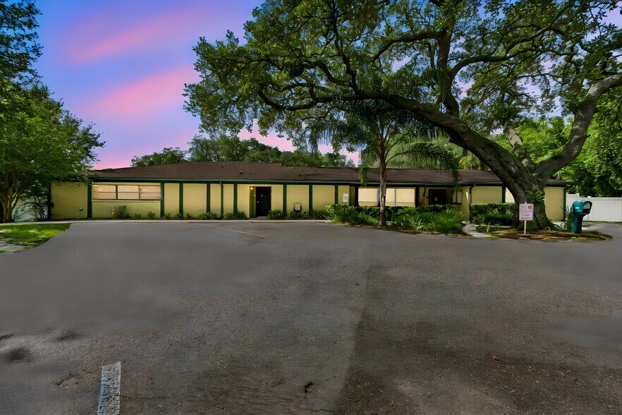 Primary Photo Of 4001 Skipper Rd, Tampa Schools For Sale