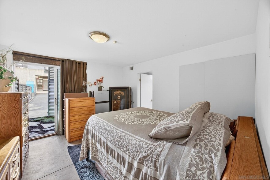 More Photos Of 1712 National Ave, San Diego Apartments For Sale