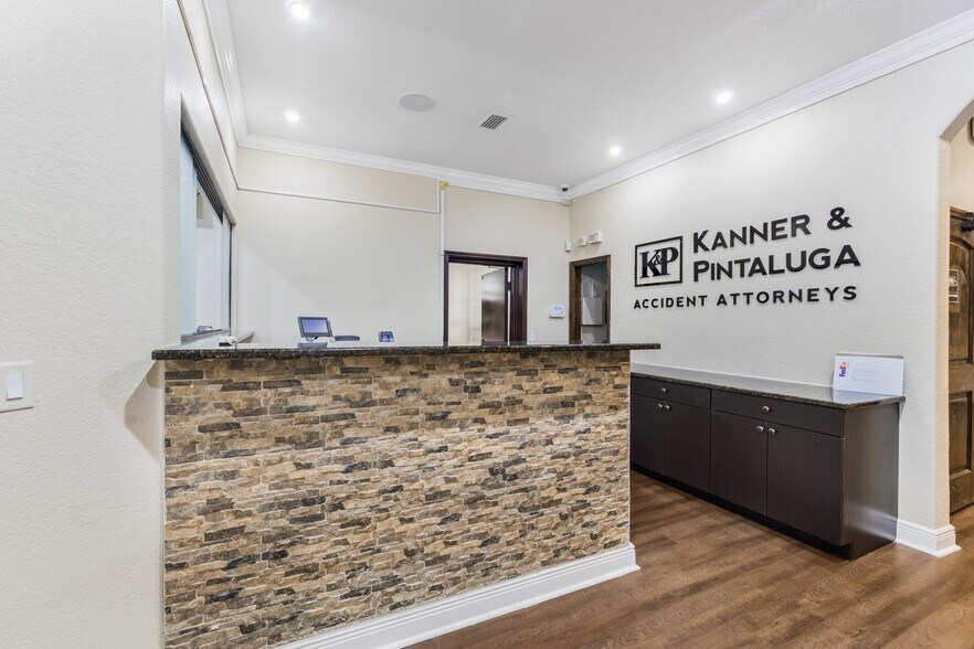 More Photos Of 3615 E Frontage Rd, Tampa Office Residential For Sale