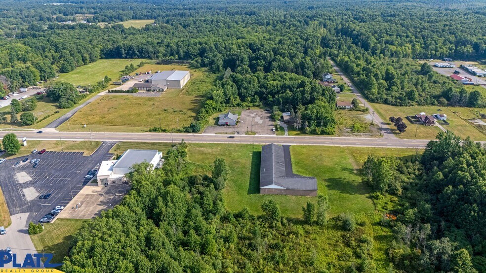 More Photos Of 4040 McCartney Rd, Lowellville Bar For Sale