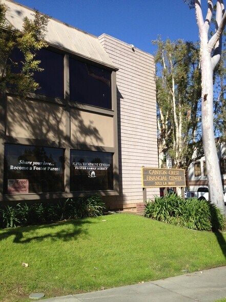More Photos Of 5053 La Mart Dr, Riverside Medical For Sale