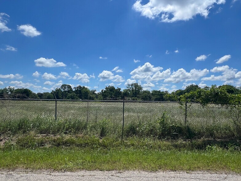 More Photos Of Lot #1 1st Street, Crockett Land For Sale