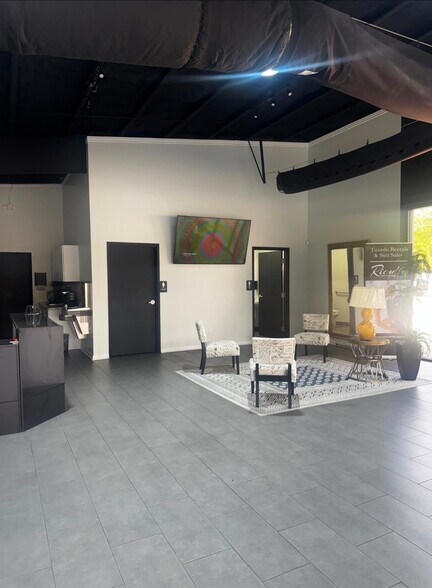 More Photos Of 1819 Old Spanish Trl, Slidell Auto Dealership For Lease