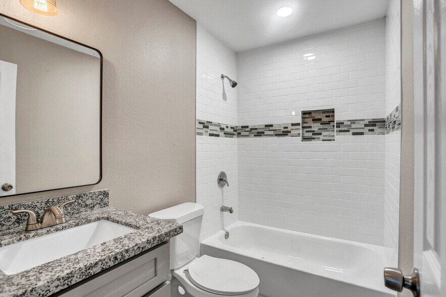 More Photos Of 601 Spring St, Round Rock Office Residential For Lease