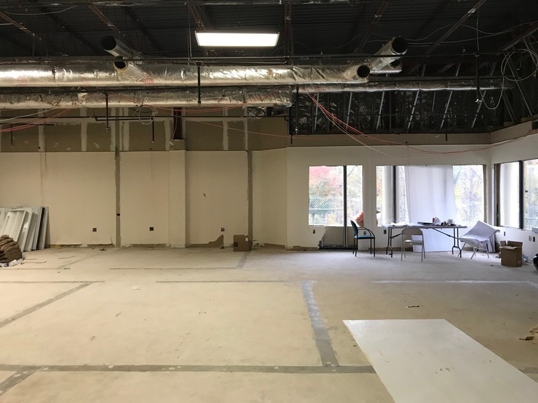 More Photos Of 6855 Deerpath Rd, Elkridge Office For Lease