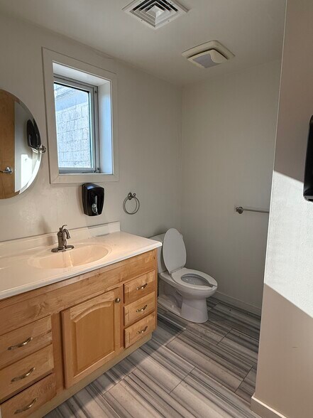 More Photos Of 53 Hancock St, Stratford Manufacturing For Sale