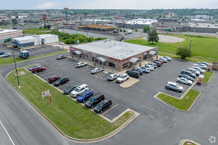 More Photos Of 5134 Hinkleville Rd, Paducah Freestanding For Lease