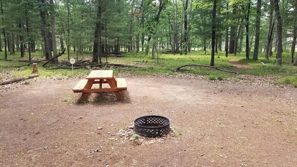 More Photos Of N6187 County Road G, Mauston Hotel For Sale