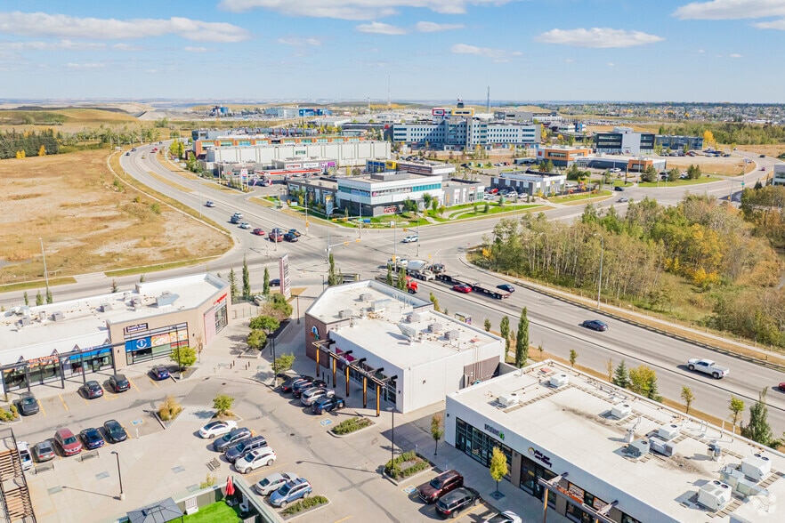 More Photos Of 8650 112th Ave NW, Calgary Restaurant For Lease