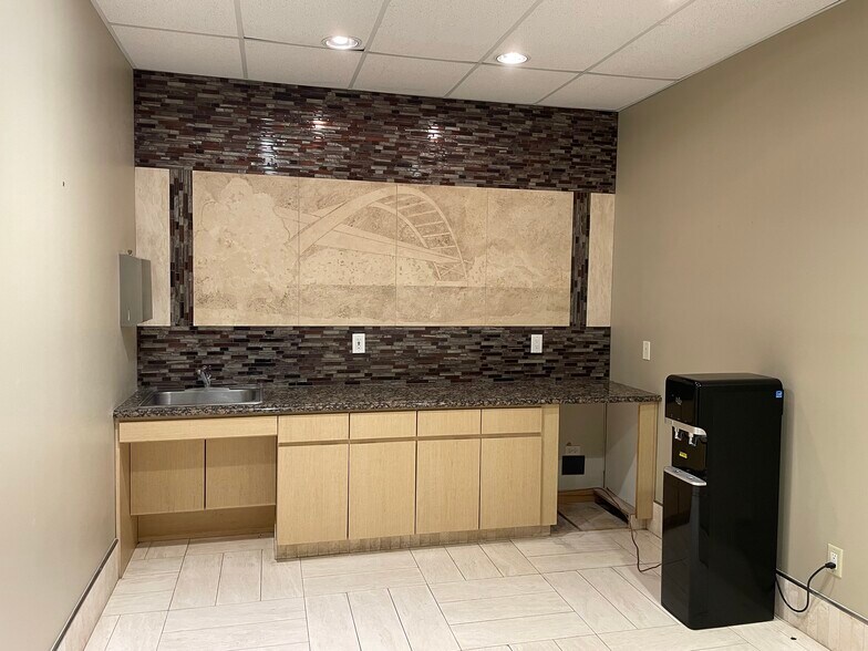 More Photos Of 3841 Ranch Road 620 S, Austin Light Distribution For Lease