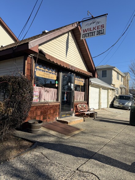 Primary Photo Of 37 Loretto Ave, Fair Lawn General Retail For Sale