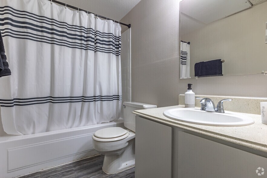 More Photos Of 6402 Albany Ave, Lubbock Apartments For Sale