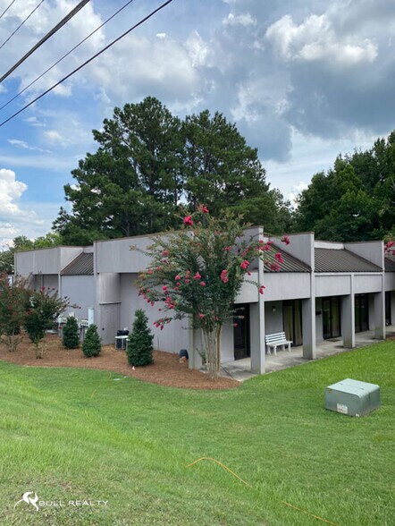 More Photos Of 3902 Northside Dr, Macon-Bibb Unknown For Lease