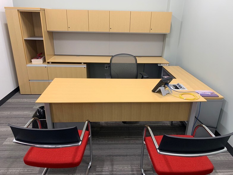 More Photos Of 550 Northwest Plaza Dr, Saint Ann Office For Lease